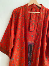 Ladda upp bild till gallerivisning, Sidenkimono ( One of a kind )