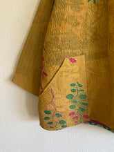Ladda upp bild till gallerivisning, Vintage kantha jacka