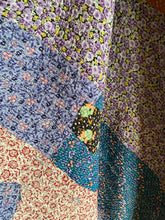 Ladda upp bild till gallerivisning, Vintage kantha Saaripläd / överkast