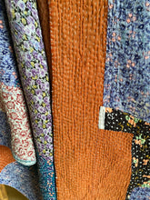 Ladda upp bild till gallerivisning, Vintage kantha Saaripläd / överkast