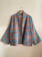 Ladda upp bild till gallerivisning, Vintage kantha jacka ( One -of a -kind)