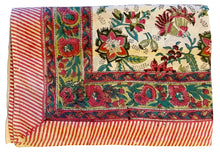 Ladda upp bild till gallerivisning, Bordsduk Paradise Rosa (Handtryckt)