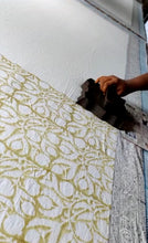 Ladda upp bild till gallerivisning, Bordsduk Yellow Ochre (Handtryckt)