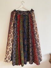 Ladda upp bild till gallerivisning, Kjol (Handtryckt bomull)