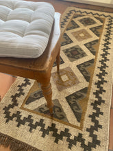 Ladda upp bild till gallerivisning, Kelim matta Jasmin