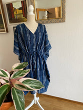 Ladda upp bild till gallerivisning, Kaftanklänning i bomull