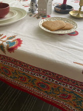 Ladda upp bild till gallerivisning, Bordsduk Pomegranate Red (Handtryckt)