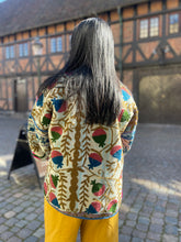 Ladda upp bild till gallerivisning, Suzani Jacket (One- of - a kind)
