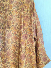 Ladda upp bild till gallerivisning, Sidenkimono ( One of a kind )
