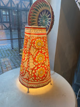Ladda upp bild till gallerivisning, Bordslampa Lakshmi
