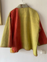 Ladda upp bild till gallerivisning, Vintage kantha jacka
