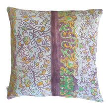 Ladda upp bild till gallerivisning, Vintage Kantha Kuddfodral (One-of-a kind)
