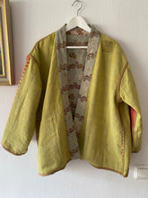 Ladda upp bild till gallerivisning, Vintage kantha jacka
