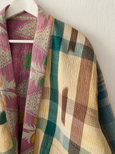 Ladda upp bild till gallerivisning, Vintage kantha jacka

