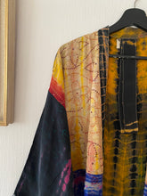 Ladda upp bild till gallerivisning, Crepe silk kimono (One-of a - Kind)
