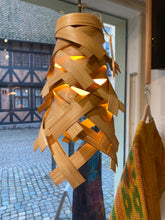 Ladda upp bild till gallerivisning, Lampkärm Fish Trapper

