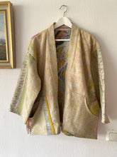 Ladda upp bild till gallerivisning, Vintage kantha jacka
