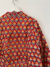 Ladda upp bild till gallerivisning, Vändbar quiltad jacka M/L
