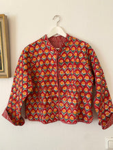 Ladda upp bild till gallerivisning, Vändbar quiltad jacka M/L
