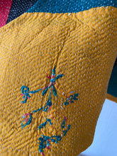 Ladda upp bild till gallerivisning, Vintage kantha jacka
