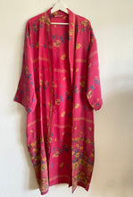Ladda upp bild till gallerivisning, Crepe Silk kimono ( One- of a - Kind)
