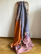 Ladda upp bild till gallerivisning, Vintage kantha  Saaripläd / överkast
