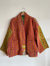 Ladda upp bild till gallerivisning, Vintage kantha jacka ( One -of a -kind)
