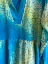 Ladda upp bild till gallerivisning, Klänning Maja ( One of a kind)
