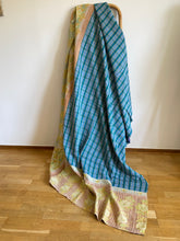 Ladda upp bild till gallerivisning, Vintage kantha  Saaripläd / överkast
