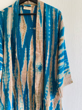 Ladda upp bild till gallerivisning, Crepe silk kimono ( One- of a - Kind)
