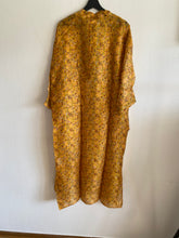 Ladda upp bild till gallerivisning, Sidenkimono ( One of a kind )
