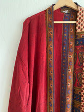 Ladda upp bild till gallerivisning, Crepe Silk kimono ( One- of a - Kind)
