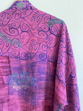 Ladda upp bild till gallerivisning, Crepe Silk kimono ( One- of a - Kind)
