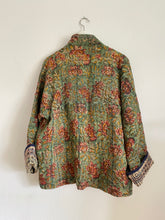 Ladda upp bild till gallerivisning, Vintage kantha jacka ( One-of a - Kind)
