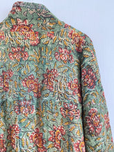 Ladda upp bild till gallerivisning, Vintage kantha jacka ( One-of a - Kind)
