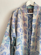Ladda upp bild till gallerivisning, Vintage kantha jacka
