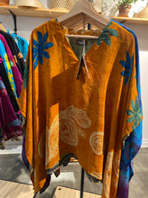 Ladda upp bild till gallerivisning, Tunika i Siden (One- of a -Kind)
