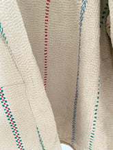 Ladda upp bild till gallerivisning, Vintage kantha jacka ( One -of a -kind)
