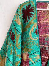 Ladda upp bild till gallerivisning, Suzani Jacket (One- of - a kind)
