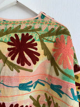 Ladda upp bild till gallerivisning, Suzani Jacket (One- of - a kind)
