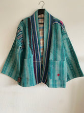 Ladda upp bild till gallerivisning, Vintage kantha jacka ( One of a kind)
