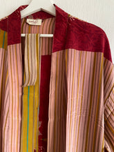 Ladda upp bild till gallerivisning, Crepe Silk kimono ( One- of a - Kind)
