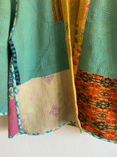 Ladda upp bild till gallerivisning, Vintage kantha jacka
