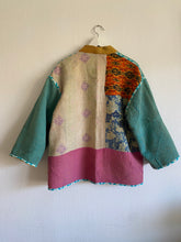 Ladda upp bild till gallerivisning, Vintage kantha jacka
