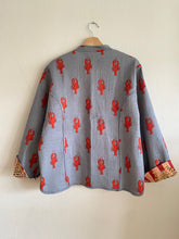 Ladda upp bild till gallerivisning, Vändbar quiltad jacka L/ XL
