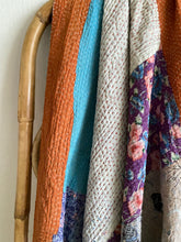 Ladda upp bild till gallerivisning, Vintage kantha  Saaripläd / överkast
