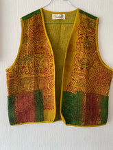 Ladda upp bild till gallerivisning, Vintage kantha väst
