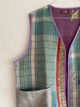 Ladda upp bild till gallerivisning, Vintage kantha väst
